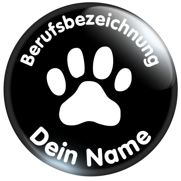 Tierpfote auf schwarz