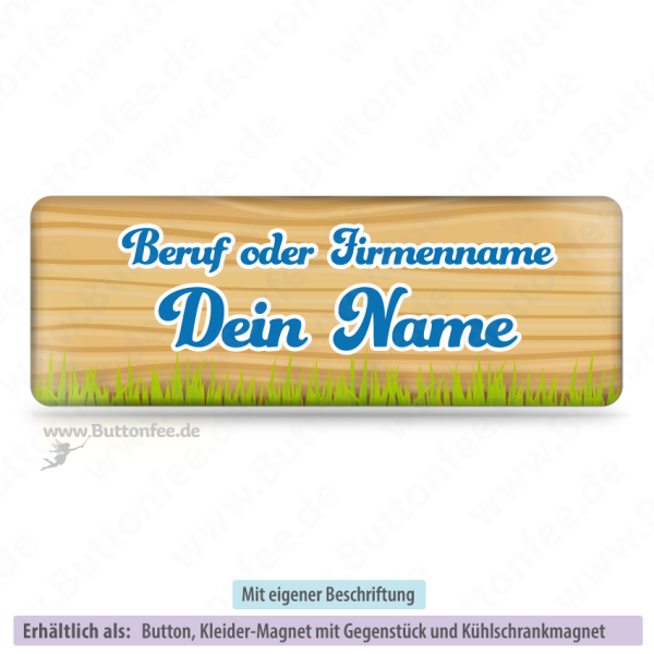 Holzwand mit blauer Schrift